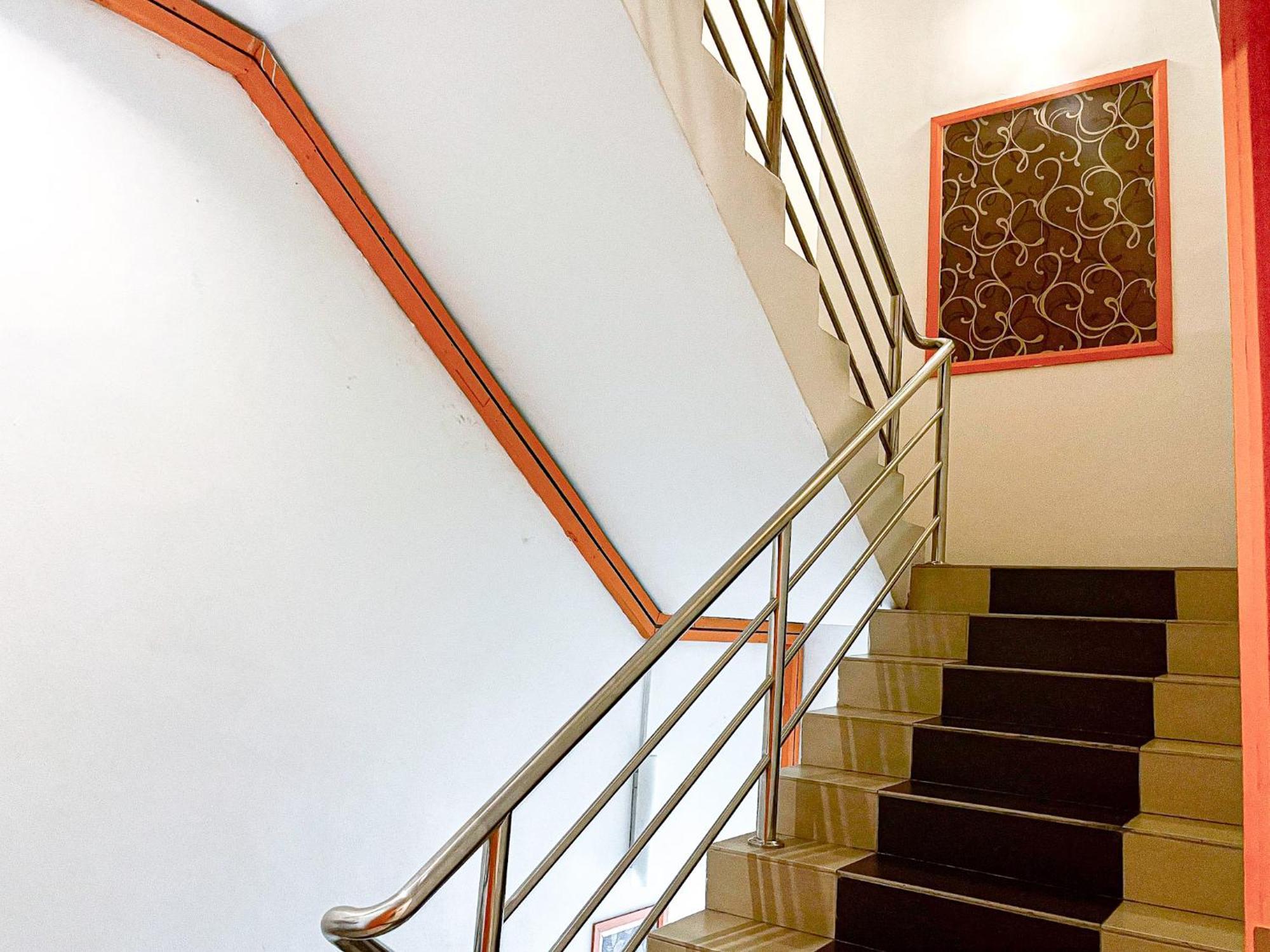 1 Hotel Taman Connaught Kuala Lumpur Exterior photo