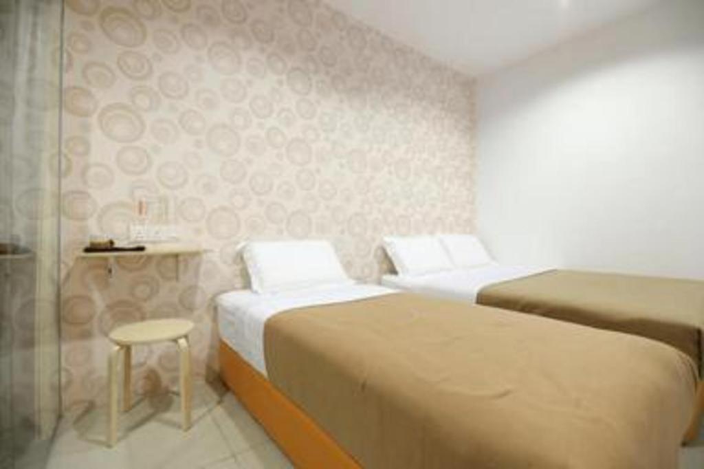 1 Hotel Taman Connaught Kuala Lumpur Exterior photo